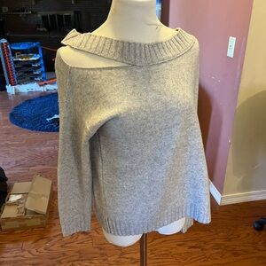 Vince Off Shoulder Wool and Cashmere Blend Sweater in heather pearl oat